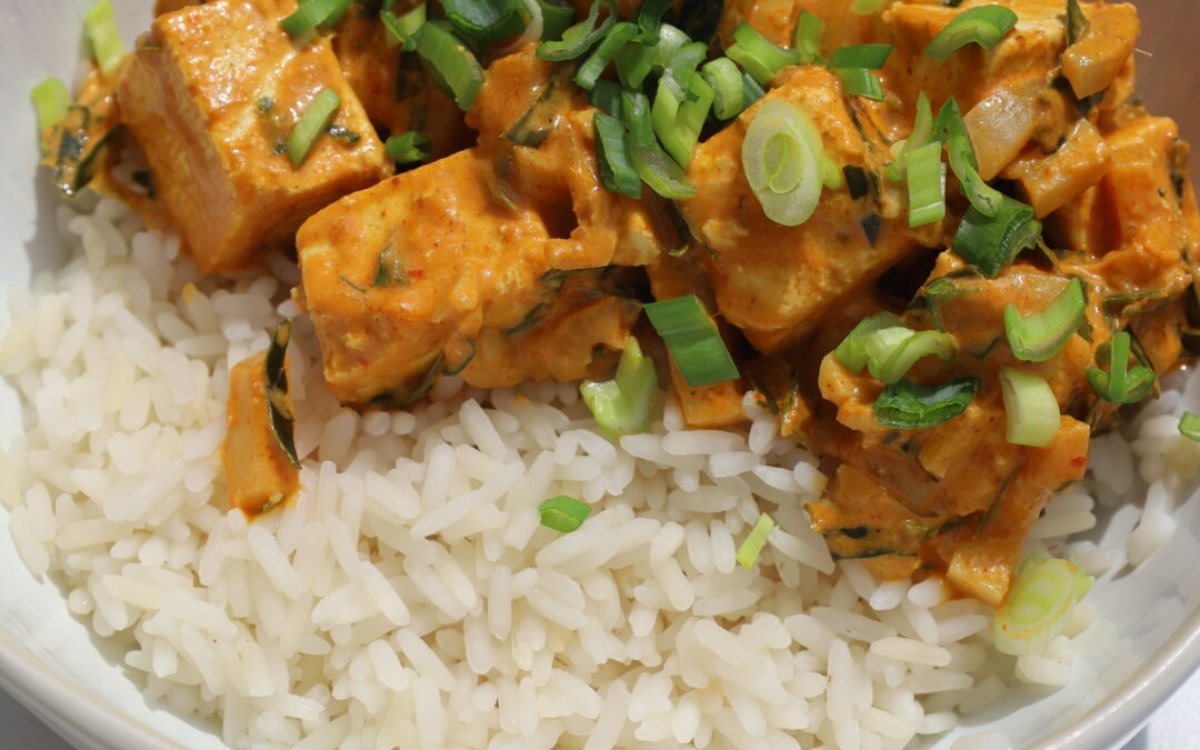Wegańskie czerwone curry z tofu